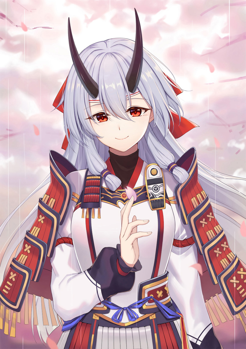 1girl armor baseness blurry bow commentary_request depth_of_field fate/grand_order fate_(series) hair_bow hair_ribbon hair_tubes highres holding japanese_armor kote kusazuri long_hair looking_at_viewer oni_horns petals red_eyes ribbon silver_hair smile solo tomoe_gozen_(fate/grand_order) wind