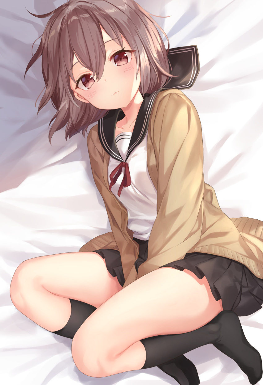 1girl absurdres black_skirt brown_hair cardigan frown highres jimmy looking_at_viewer miniskirt on_bed original pleated_skirt red_eyes sailor_collar school_uniform serafuku short_hair skirt thighs