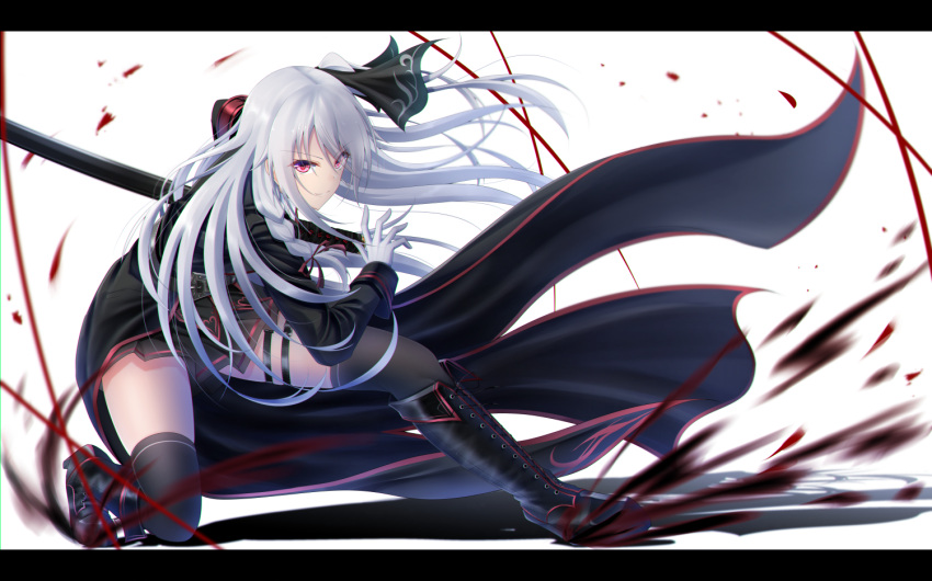&gt;:) 1girl black_legwear blurry boots commentary_request denpa_(denpae29) depth_of_field fighting_stance gloves hair_ribbon katana knee_boots kneeling long_hair looking_at_viewer original pleated_skirt red_eyes ribbon silver_hair simple_background skirt solo sword thigh-highs weapon white_background white_gloves zettai_ryouiki