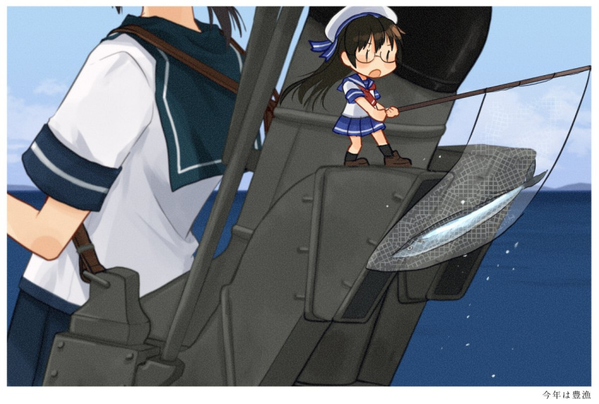 2girls annin_musou black_hair blue_sailor_collar blue_skirt commentary_request fairy_(kantai_collection) fish fishing_rod fubuki_(kantai_collection) glasses head_out_of_frame kantai_collection low_ponytail machinery minigirl multiple_girls pleated_skirt ponytail sailor_collar saury school_uniform serafuku skilled_lookouts_(kantai_collection) skirt smokestack solo_focus translated upper_body