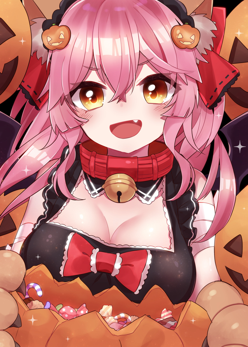 1girl absurdres animal_ears bandage bandaged_arm bandages bangs bare_shoulders bell bell_collar blush bow breasts candy cat_paws cleavage collar fang fate/grand_order fate_(series) food fox_ears fox_tail gloves hair_between_eyes hair_bow hair_ornament highres jack-o'-lantern jack-o'-lantern_hair_ornament jingle_bell large_breasts long_hair looking_at_viewer open_mouth paw_gloves paws pink_hair red_bow sidelocks smile solo soramame_pikuto sparkle tail tamamo_(fate)_(all) tamamo_cat_(fate) yellow_eyes