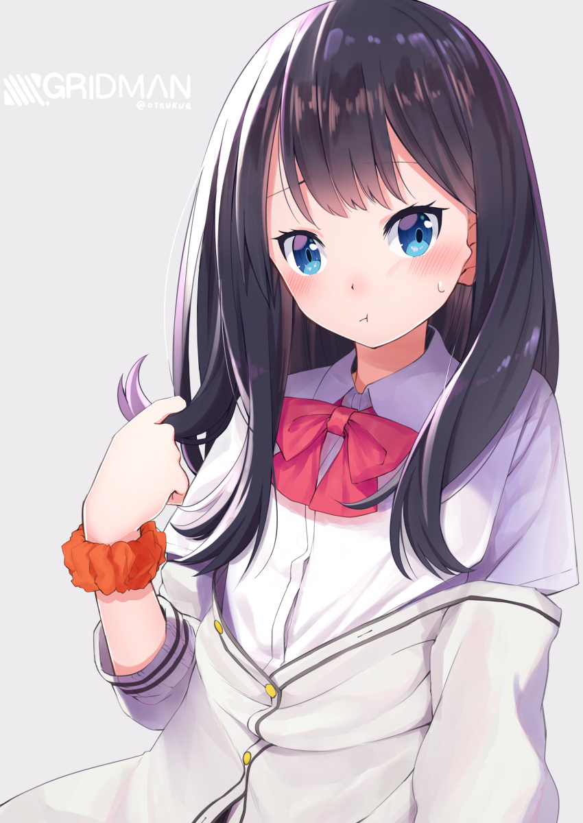 1girl :t absurdres black_hair blue_eyes blush bow cardigan closed_mouth collared_shirt commentary_request copyright_name dx_(dekusu) grey_background hand_up head_tilt highres long_hair looking_at_viewer off_shoulder orange_scrunchie playing_with_own_hair red_bow scrunchie shirt simple_background solo ssss.gridman takarada_rikka twitter_username upper_body white_cardigan white_shirt wrist_scrunchie