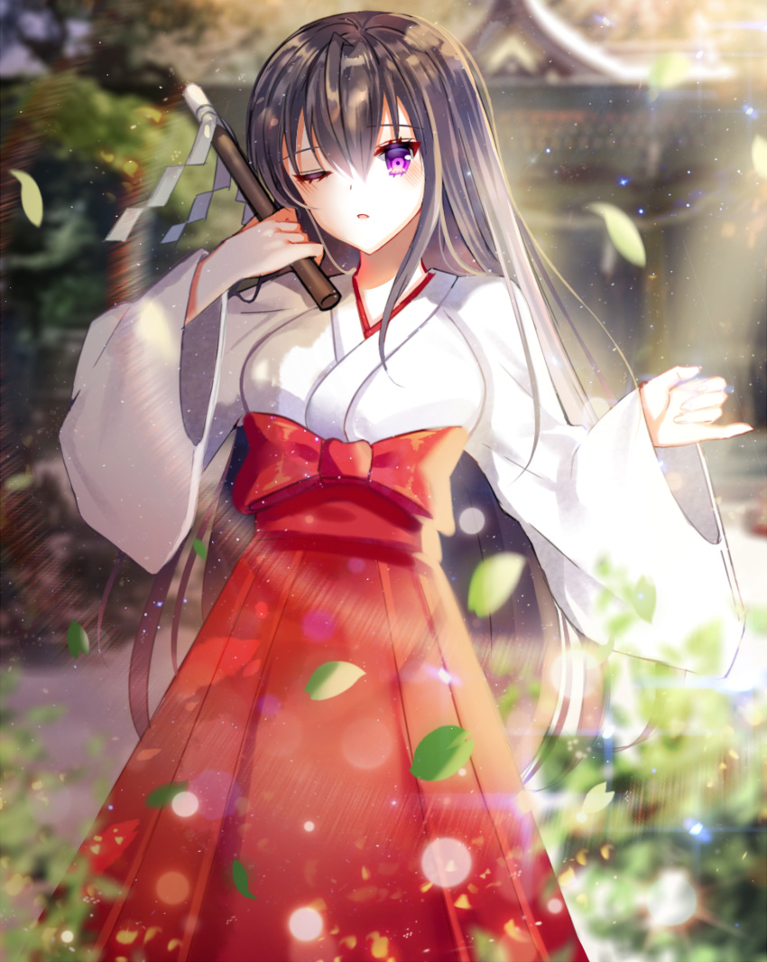 1girl absurdres black_hair bow commentary_request day dust_particles ecu8080 hair_between_eyes hakama highres holding huge_filesize japanese_clothes kimono lens_flare long_hair looking_at_viewer miko one_eye_closed open_mouth original outdoors red_bow red_hakama revision solo standing very_long_hair violet_eyes white_kimono