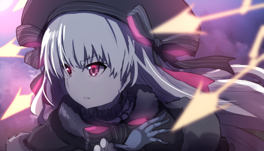 1girl absurdres bangs beret black_bow black_capelet black_hat blue_gloves blurry blurry_foreground bow capelet commentary_request depth_of_field eyebrows_visible_through_hair fate/extra fate_(series) fur-trimmed_capelet fur_trim gloves glowing glowing_eyes hair_bow hat highres long_hair looking_away nursery_rhyme_(fate/extra) parted_lips pink_eyes silver_hair solo striped striped_bow v-shaped_eyebrows very_long_hair wada_kazu