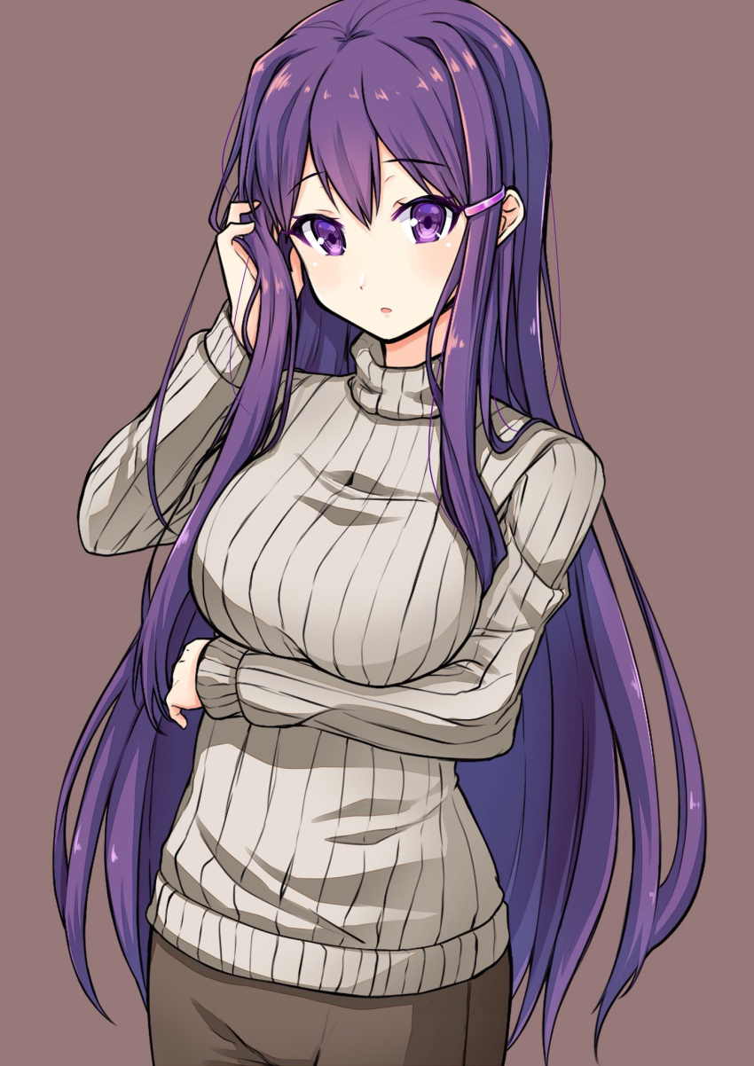 1girl arm_under_breasts breasts brown_background commentary doki_doki_literature_club eyebrows_visible_through_hair grey_sweater hair_ornament hairclip hand_in_hair hand_up highres large_breasts long_hair looking_at_viewer parted_lips purple_hair ribbed_sweater simple_background solo sweater turtleneck turtleneck_sweater very_long_hair violet_eyes yacchomo89 yuri_(doki_doki_literature_club)