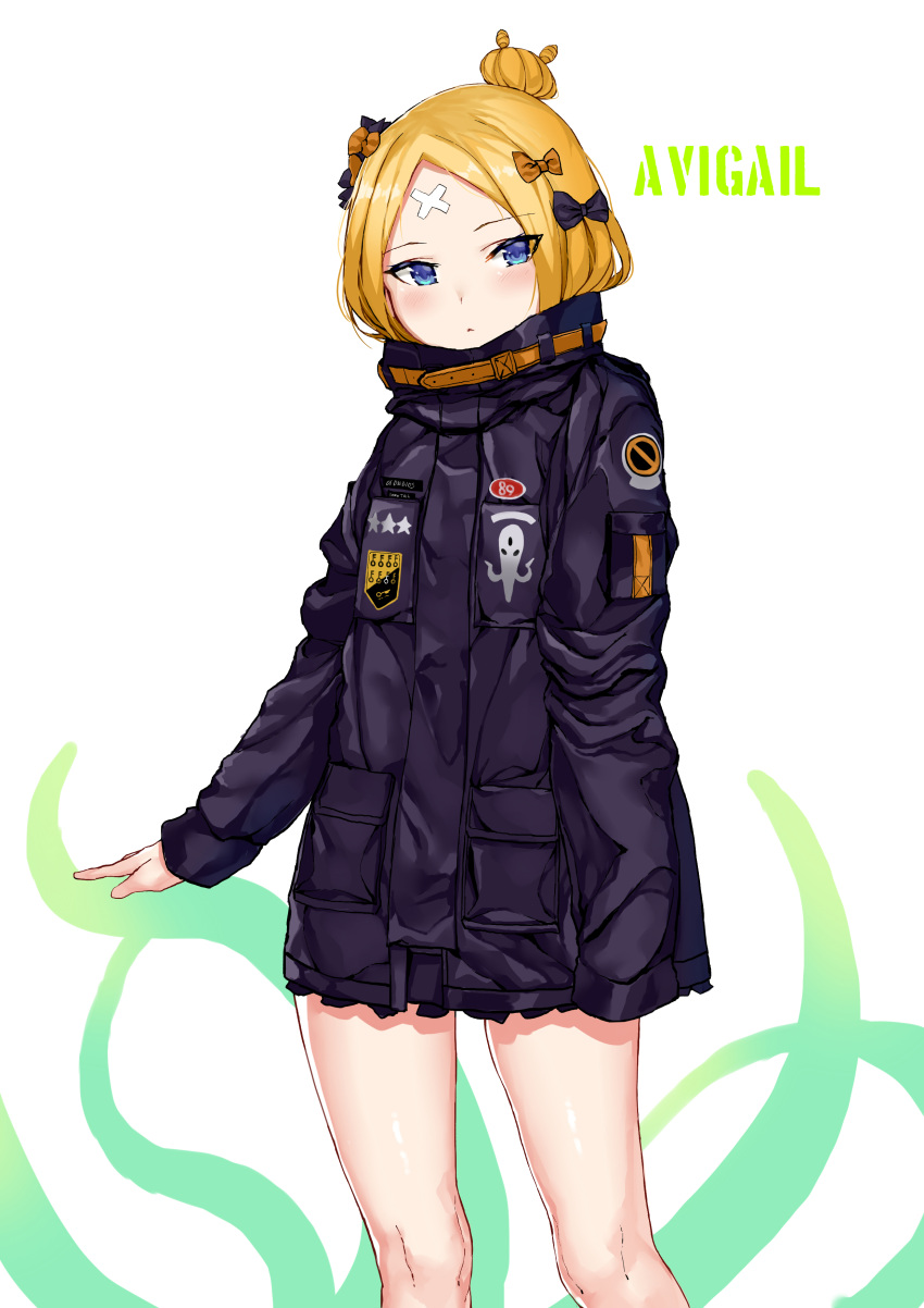 1girl :&lt; abigail_williams_(fate/grand_order) absurdres bangs black_bow black_jacket blonde_hair blue_eyes bow character_name closed_mouth commentary_request crossed_bandaids fate/grand_order fate_(series) hair_bow hair_bun head_tilt heroic_spirit_traveling_outfit highres jacket key long_hair long_sleeves looking_at_viewer orange_bow parted_bangs polka_dot polka_dot_bow sleeves_past_fingers sleeves_past_wrists solo standing star teruru_(pixiv_6148103) white_background