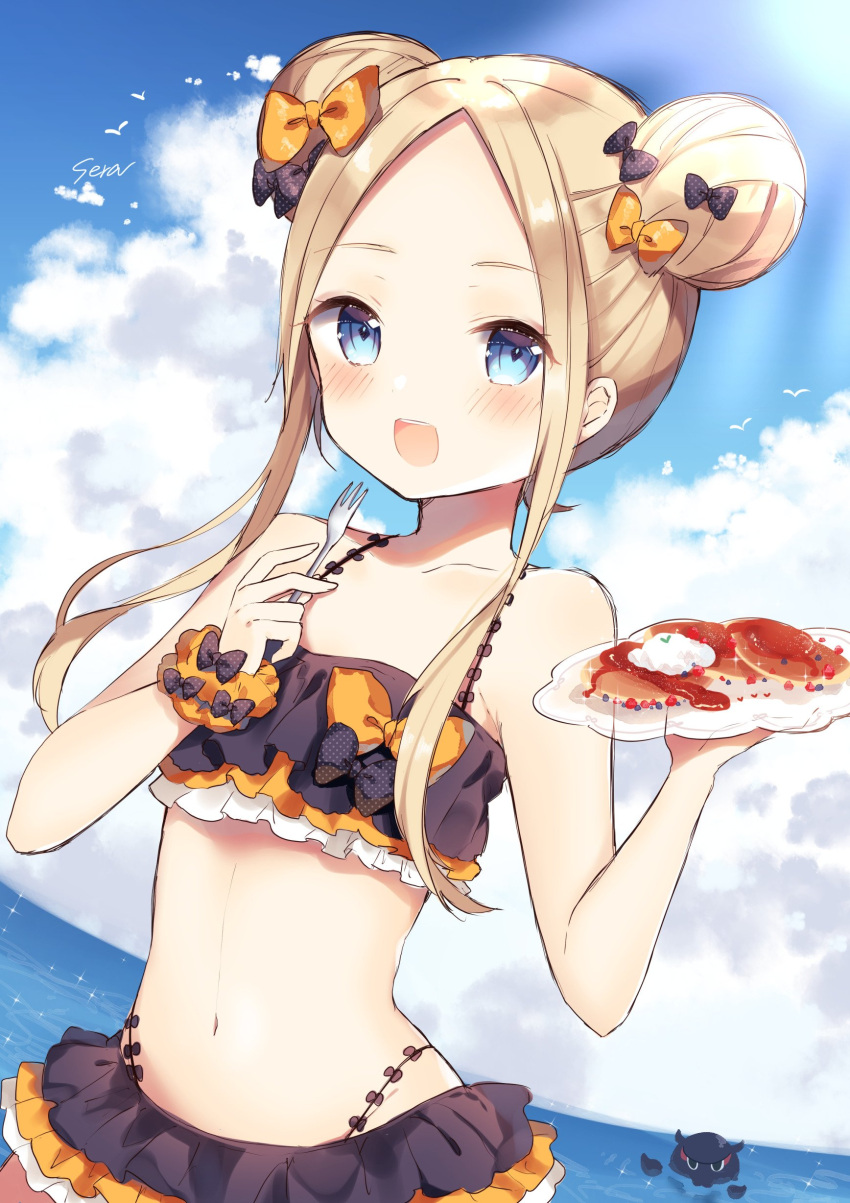 1girl :d abigail_williams_(fate/grand_order) absurdres bangs bikini black_bow blonde_hair blue_eyes blue_sky blush bow collarbone day double_bun fate/grand_order fate_(series) flat_chest fork hair_bow highres holding holding_fork holding_plate long_hair looking_at_viewer navel octopus open_mouth orange_bow outdoors parted_bangs plate shiino_sera sky smile solo sunlight swimsuit twintails wrist_cuffs