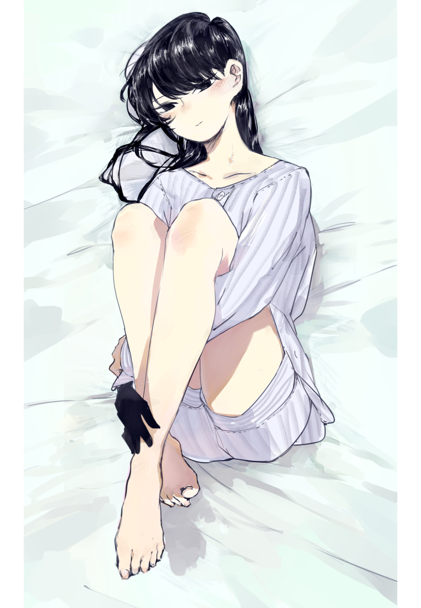 1girl black_eyes black_hair hantasy1 highres komi-san_wa_komyushou_desu komi_shouko long_hair looking_at_viewer