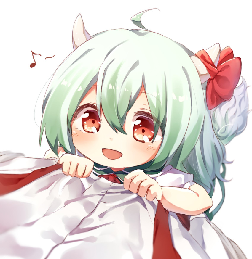 2girls ahoge bow ex-keine eyebrows_visible_through_hair fujiwara_no_mokou green_hair hair_between_eyes highres horn_bow horns kamishirasawa_keine looking_at_viewer looking_up multiple_girls musical_note pudding_028 red_eyes shirt smile spoken_musical_note suspenders tail white_shirt younger