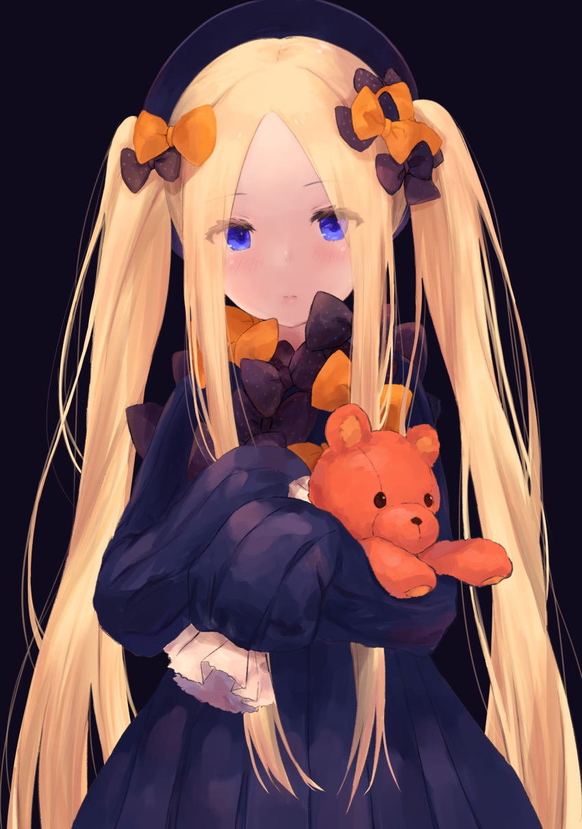 1girl abigail_williams_(fate/grand_order) absurdres bangs black_bow black_dress black_hat blonde_hair blue_eyes blush bow closed_mouth dress fate/grand_order fate_(series) forehead hair_bow haru_(re_ilust) hat highres holding holding_stuffed_animal long_hair long_sleeves looking_at_viewer object_hug orange_bow parted_bangs ribbed_dress simple_background sleeves_past_fingers sleeves_past_wrists solo stuffed_animal stuffed_toy teddy_bear twintails
