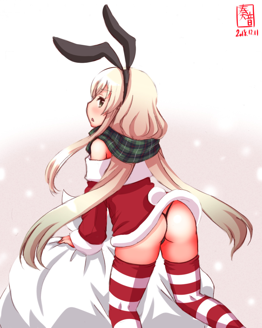 1girl alternate_costume artist_logo ass black_panties blonde_hair christmas cowboy_shot dated dress eyebrows_visible_through_hair gradient gradient_background grey_background grey_eyes hair_between_eyes hair_over_shoulder hairband highres kanon_(kurogane_knights) kantai_collection long_hair looking_at_viewer looking_back meme_attire miniskirt panties sack santa_costume scarf school_uniform serafuku shimakaze_(kantai_collection) short_dress signature skirt snow solo striped striped_legwear thigh-highs thong underwear white_background