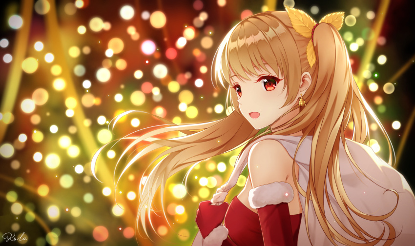 1girl :d armpit_crease artist_name bangs bare_shoulders bell blonde_hair blurry bokeh breasts christmas christmas_lights commentary_request depth_of_field dress earrings elbow_gloves ereshkigal_(fate/grand_order) fate/grand_order fate_(series) floating_hair fur_trim gloves hair_ornament hand_up highres holding holding_sack jewelry leaf_hair_ornament long_hair looking_at_viewer looking_back medium_breasts open_mouth red_dress red_eyes red_gloves rko_(a470350510) sack sidelocks sleeveless sleeveless_dress smile solo strapless strapless_dress twintails upper_body