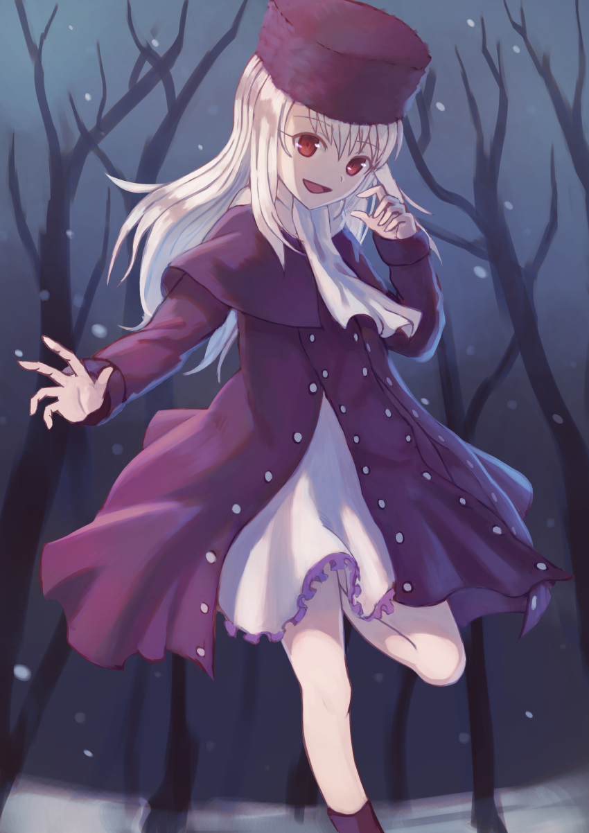 1girl :d absurdres clouds cloudy_sky coat dress eyebrows_visible_through_hair fate/stay_night fate_(series) frilled_dress frills hair_between_eyes hat highres illyasviel_von_einzbern leg_up long_hair night open_mouth outdoors outstretched_arm purple_coat purple_hat red_eyes short_dress silver_hair sky smile snowing solo standing standing_on_one_leg white_dress winter_clothes winter_coat yorishiem