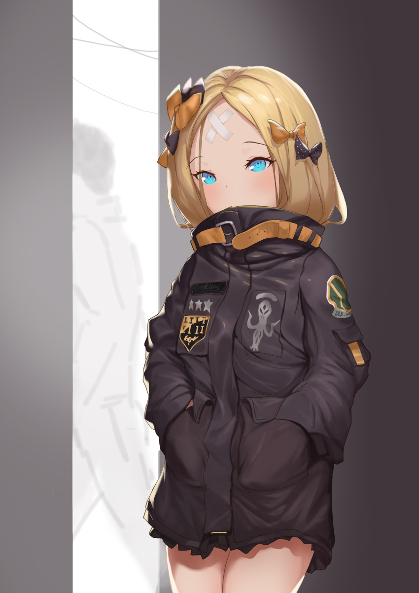 1girl abigail_williams_(fate/grand_order) absurdres bandaid_on_forehead bangs belt black_bow black_jacket blonde_hair blue_eyes blush bow crossed_bandaids fate/grand_order fate_(series) forehead hair_bow hands_in_pockets heroic_spirit_traveling_outfit high_collar highres hips jacket long_hair long_sleeves looking_at_viewer orange_bow parted_bangs polka_dot polka_dot_bow shinkuwauri solo thighs