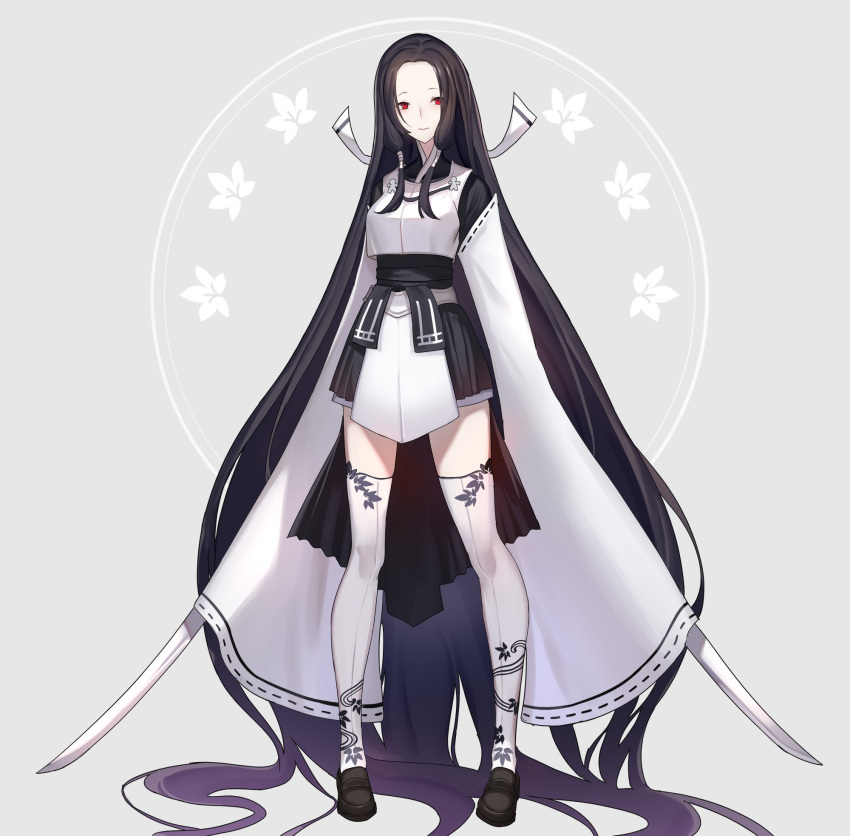 absurdly_long_hair bad_id bad_twitter_id bangs black_footwear black_hair closed_mouth detached_sleeves dual_wielding forehead grey_background highres holding holding_sword holding_weapon japanese_clothes katana keemu_(occhoko-cho) kimono loafers long_hair long_sleeves looking_at_viewer original pale_skin parted_bangs pigeon-toed red_eyes shoes sleeves_past_fingers sleeves_past_wrists smile standing sword thigh-highs very_long_hair very_long_sleeves weapon white_kimono white_legwear