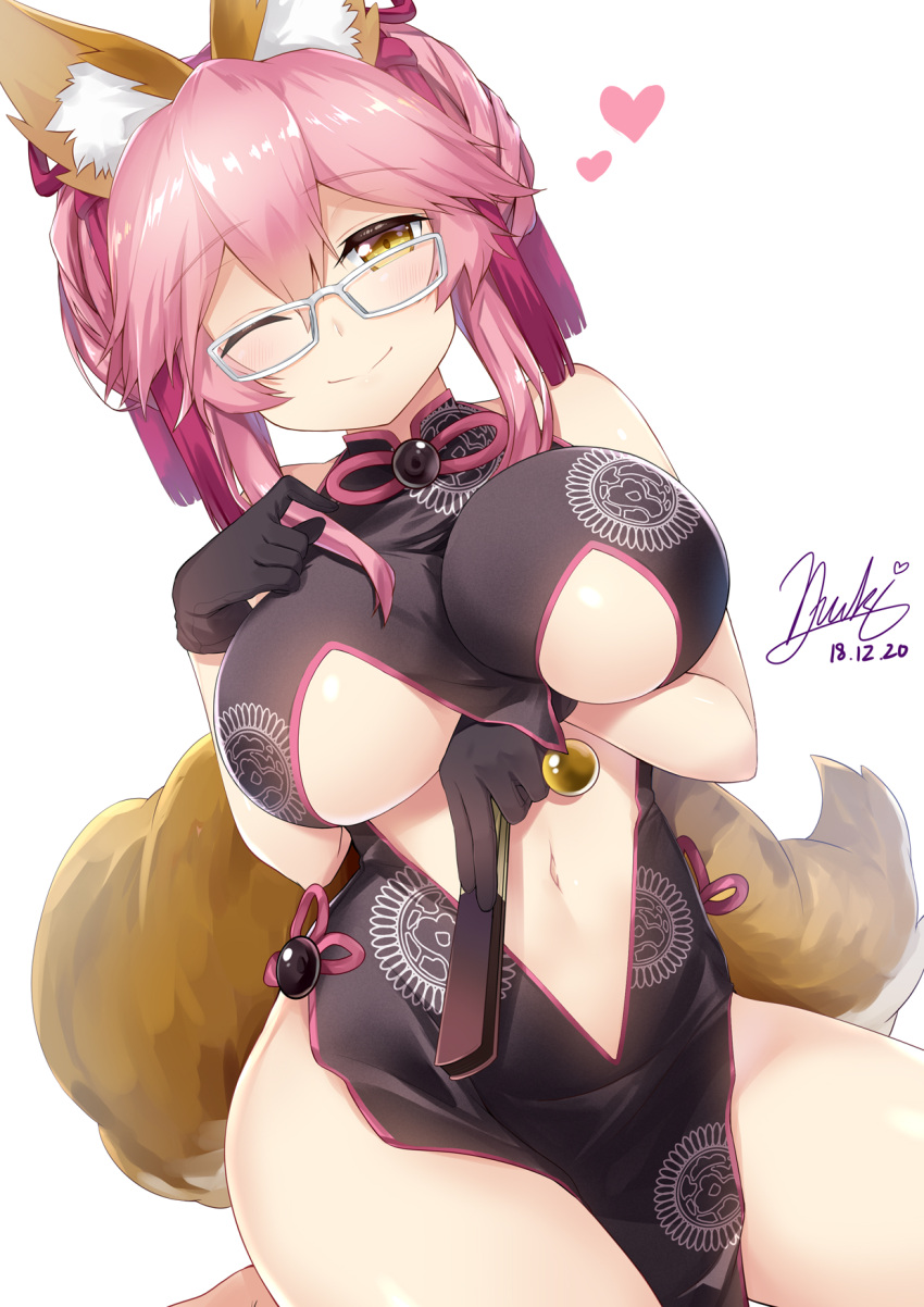 1girl animal_ear_fluff animal_ears bangs bare_shoulders black_dress black_gloves blush breasts china_dress chinese_clothes cleavage closed_mouth dress eyebrows_visible_through_hair fan fate/grand_order fate_(series) folding_fan fox_ears fox_tail glasses gloves hair_between_eyes hair_ribbon heart highres koyanskaya large_breasts looking_at_viewer navel one_eye_closed pink_hair pink_ribbon ribbon side_slit simple_background smile solo subaru_(794829485) tail tamamo_(assassin)_(fate) tamamo_(fate)_(all) tamamo_no_mae_(fate) upper_body white-framed_eyewear white_background yellow_eyes