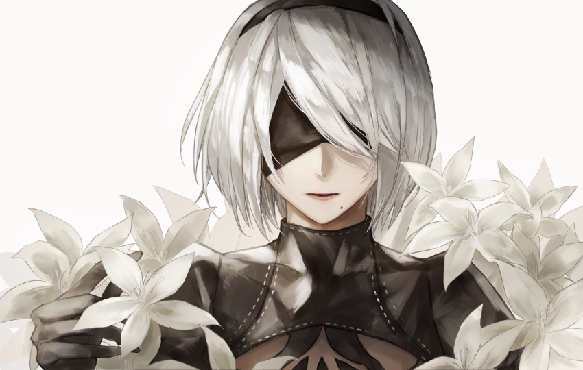 1girl absurdres android bangs black_blindfold black_dress black_hairband blindfold breasts covered_eyes dress flower gloves grey_background hairband highres juliet_sleeves long_sleeves medium_breasts mole mole_under_mouth nier_(series) nier_automata parted_lips puffy_sleeves short_hair sidelocks silver_hair simple_background solo thkani upper_body yorha_no._2_type_b