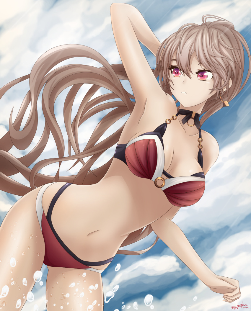 1girl armpits azur_lane bikini breasts breasts_apart brown_bikini choker clouds collarbone commentary_request earrings hair_between_eyes hand_behind_head highres jean_bart_(azur_lane) jewelry leaning_forward long_hair medium_breasts navel o-ring o-ring_bikini o-ring_top ponytail red_eyes solo splashing swimsuit syn_(synstyle) very_long_hair water