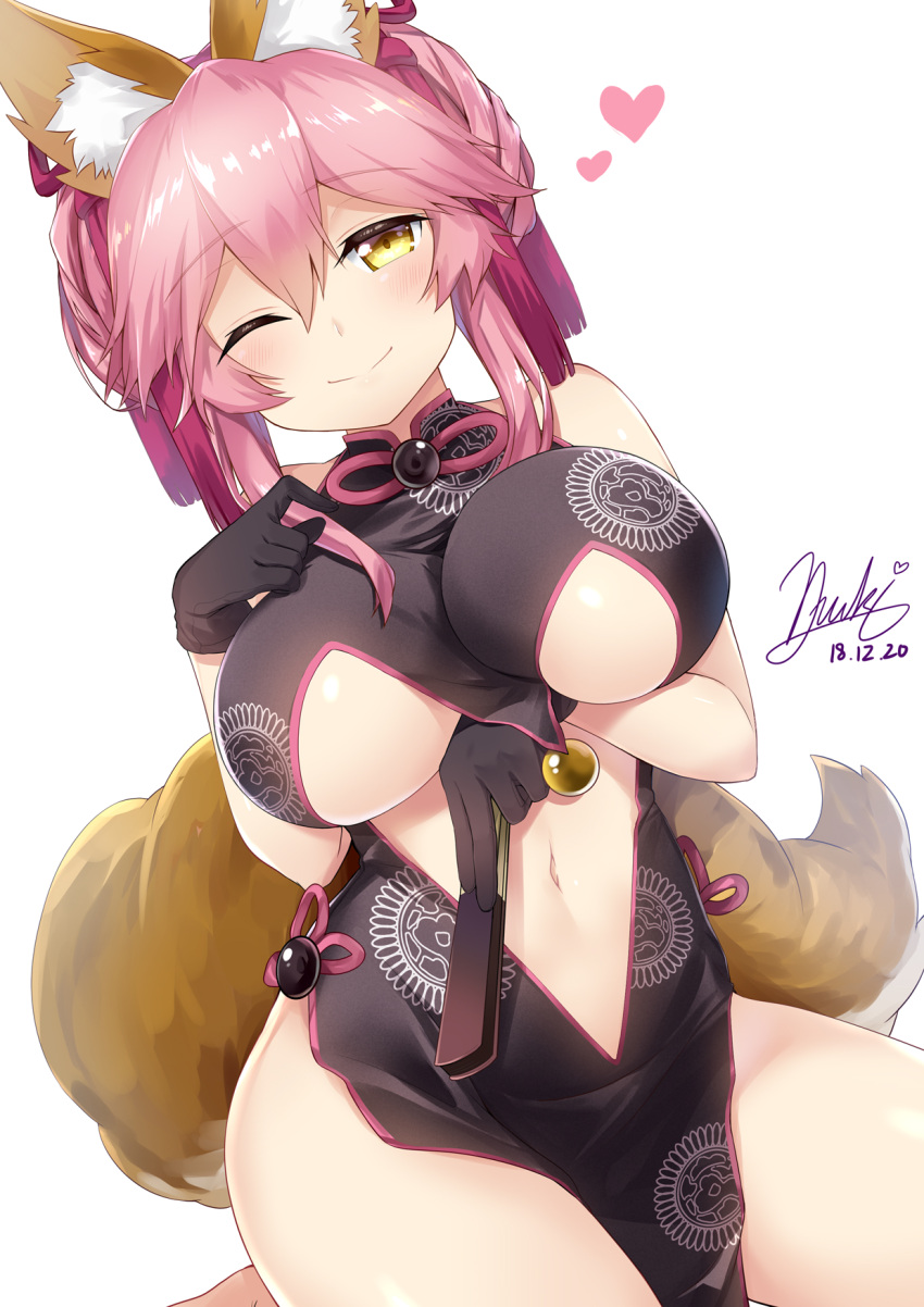 1girl animal_ear_fluff animal_ears bangs bare_shoulders black_dress black_gloves blush breasts china_dress chinese_clothes cleavage closed_mouth dress eyebrows_visible_through_hair fan fate/grand_order fate_(series) folding_fan fox_ears fox_tail gloves hair_between_eyes hair_ribbon heart highres koyanskaya large_breasts looking_at_viewer navel one_eye_closed pink_hair pink_ribbon ribbon side_slit simple_background smile solo subaru_(794829485) tail tamamo_(assassin)_(fate) tamamo_(fate)_(all) tamamo_no_mae_(fate) upper_body white_background yellow_eyes
