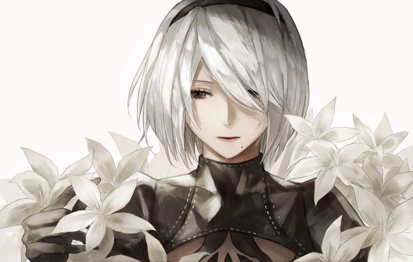 1girl absurdres android bangs black_dress black_eyes black_hairband breasts covered_eyes dress flower gloves grey_background hairband highres juliet_sleeves long_sleeves medium_breasts mole mole_under_mouth nier_(series) nier_automata no_blindfold parted_lips puffy_sleeves short_hair sidelocks silver_hair simple_background solo thkani upper_body yorha_no._2_type_b