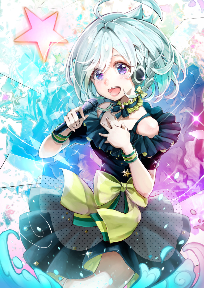 1girl :d absurdres ahoge bare_shoulders blush bow braid commentary_request fingernails glint green_bow green_hair green_shirt grey_skirt hair_bow hands_up head_tilt headphones highres holding holding_microphone hoshizaki_reita huge_filesize looking_at_viewer microphone off-shoulder_shirt open_mouth polka_dot_skirt shirt side_braid single_braid skirt smile solo star violet_eyes virtual_youtuber water yuni_(yuni_channel) yuni_channel