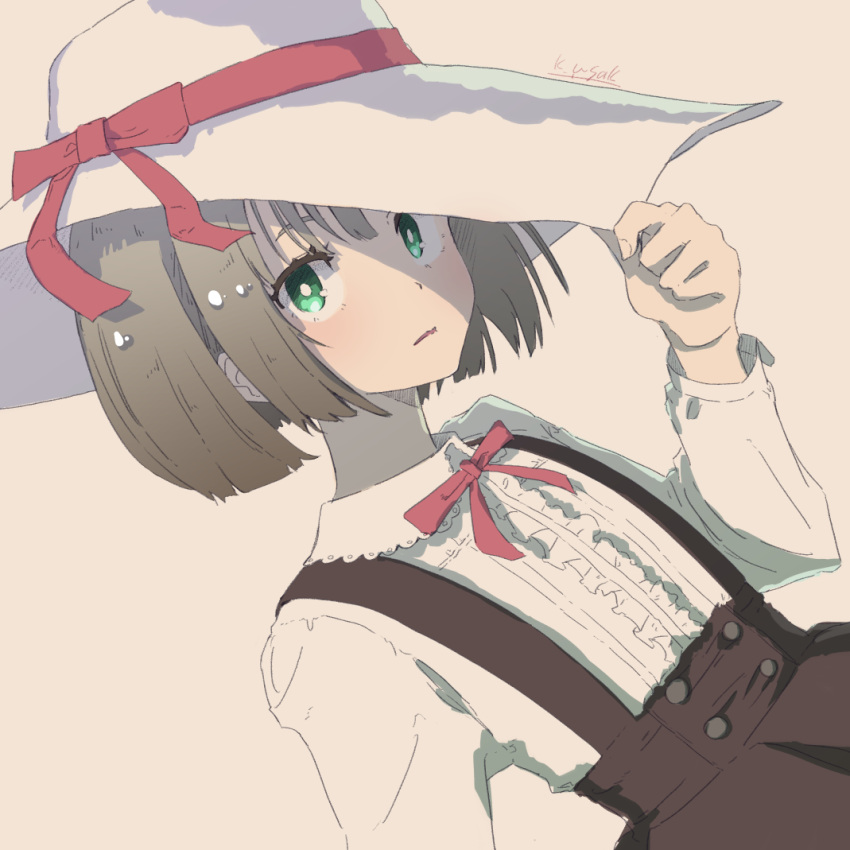 1girl bob_cut bow green_eyes grey_hair hat kagawa_yuusaku neck_ribbon original ribbon short_hair signature simple_background skirt solo suspender_skirt suspenders