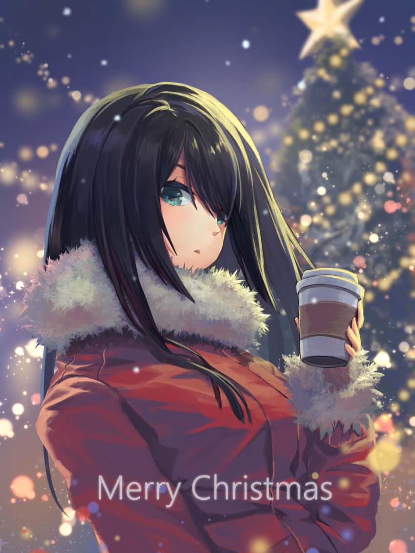 1girl :o bangs black_hair christmas christmas_lights christmas_ornaments christmas_tree coat coffee_cup cup disposable_cup fur_collar green_eyes highres holding holding_cup jacket kittika_thaworn light_particles long_hair looking_at_viewer merry_christmas night night_sky open_mouth original outdoors red_coat red_jacket sky swept_bangs