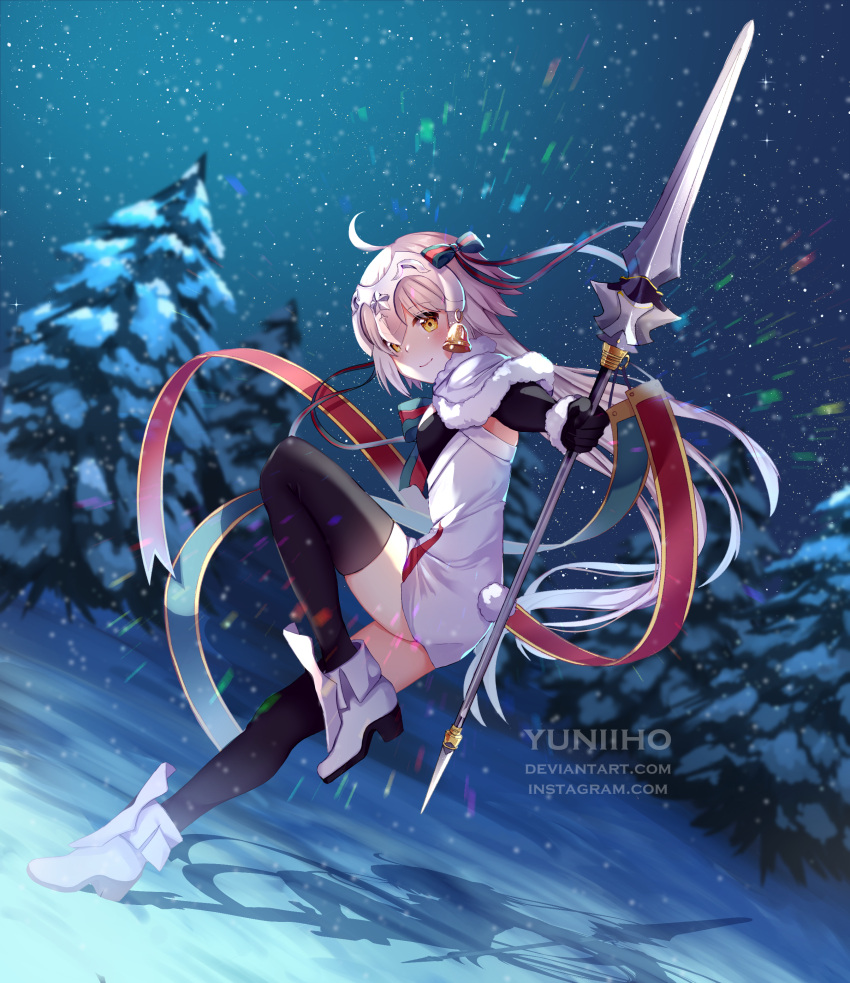 1girl absurdres ahoge artist_name bell black_gloves black_legwear bow capelet elbow_gloves eyebrows_visible_through_hair fate/grand_order fate_(series) floating_hair full_body fur-trimmed_capelet fur_trim gloves hair_bow headpiece highres holding holding_spear holding_weapon jeanne_d'arc_(fate)_(all) jeanne_d'arc_alter_santa_lily leg_up long_hair outdoors polearm silver_hair sky snowing solo spear star_(sky) starry_sky striped striped_bow thigh-highs very_long_hair watermark weapon web_address white_capelet wrist_cuffs yellow_eyes yuniiho zettai_ryouiki
