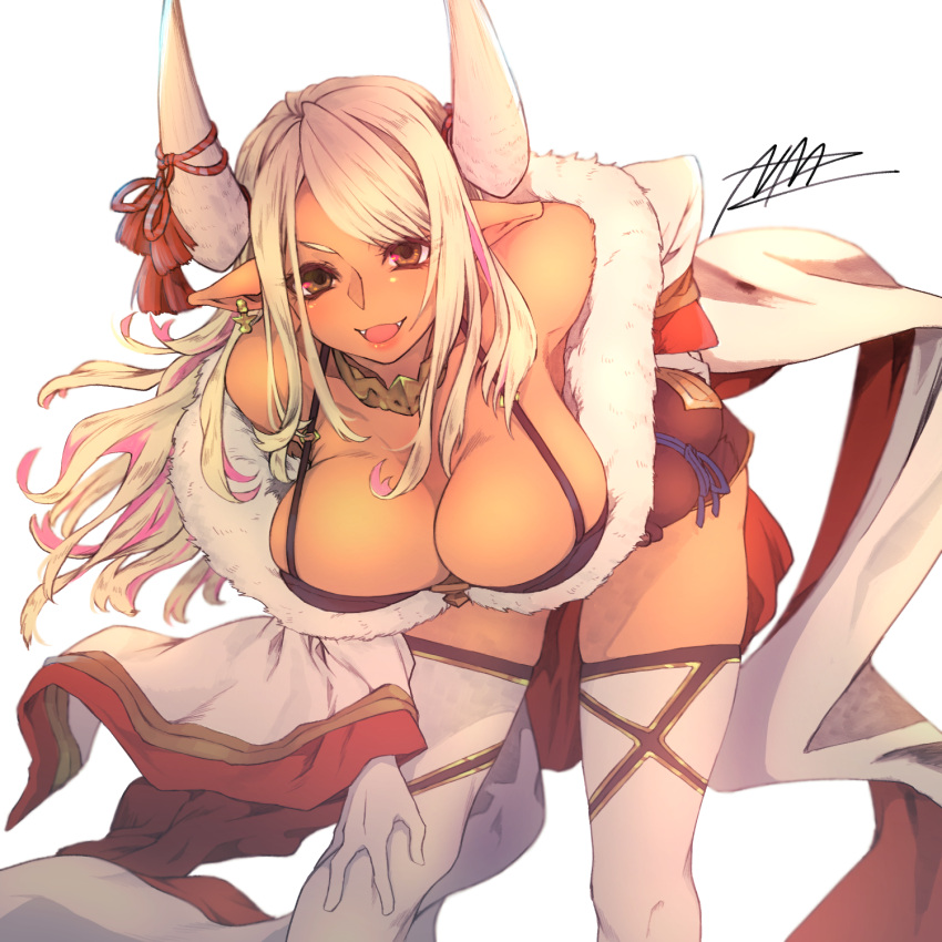 1girl bare_shoulders bent_over blonde_hair breasts brown_eyes cleavage dark_skin draph earrings fangs fur-trimmed_jacket fur_trim gloves granblue_fantasy highres horns jacket jewelry kuvira_(granblue_fantasy) large_breasts long_hair looking_at_viewer necklace nmz_(namazu) open_mouth pointy_ears signature solo thigh-highs white_gloves white_legwear