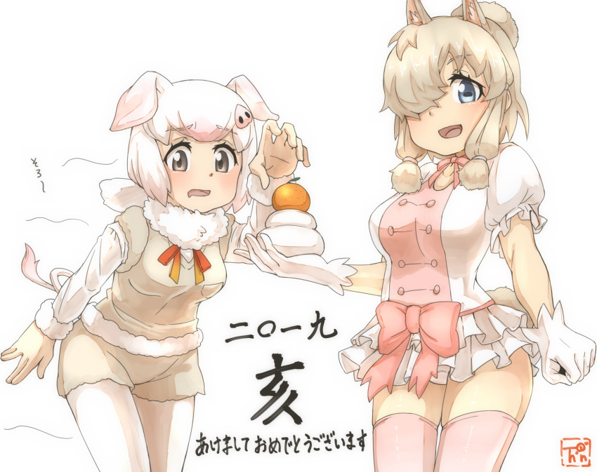 2girls :d alpaca_ears alpaca_suri_(kemono_friends) alpaca_suri_(kemono_friends)_(cosplay) alpaca_tail animal_ear_fluff animal_ears blue_eyes bow brown_hair commentary_request cosplay costume_switch extra_ears eyebrows_visible_through_hair food fruit fur_collar fur_trim gloves hair_over_one_eye highres horizontal_pupils kemono_friends leaning_forward legwear_under_shorts light_brown_hair long_sleeves looking_at_viewer mandarin_orange multiple_girls open_mouth pantyhose pig_(kemono_friends) pig_(kemono_friends)_(cosplay) pig_ears pig_tail pink_bow pink_legwear puffy_short_sleeves puffy_sleeves short_hair short_sleeves shorts simple_background smile sneaking tail thigh-highs thin_(suzuneya) white_background white_gloves white_hair white_legwear