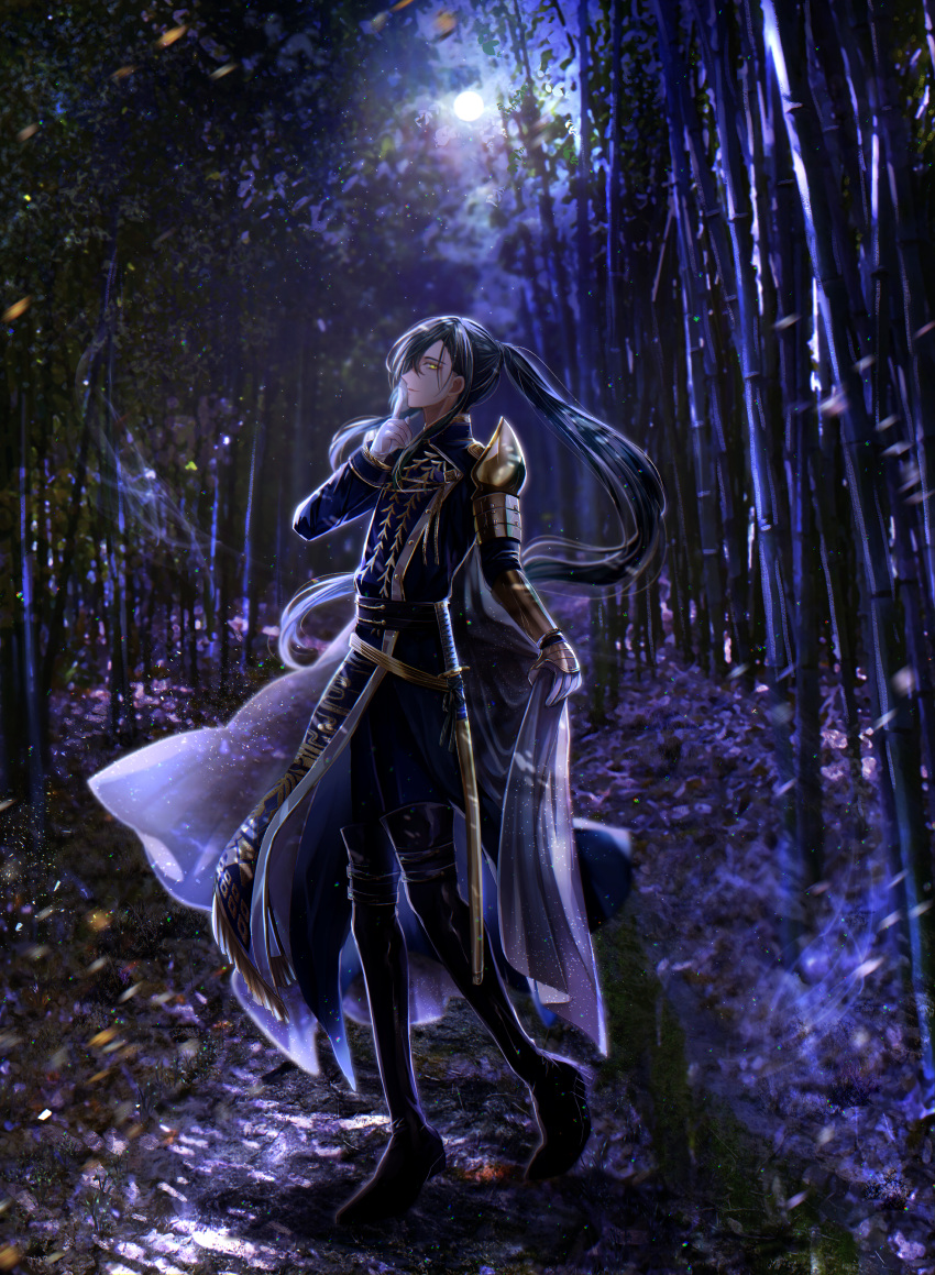1boy abandon_ranka absurdres armor bamboo bamboo_forest blurry boots cape depth_of_field finger_to_mouth forest full_moon gloves green_hair highres japanese_armor knee_boots leaf male_focus moon nature night nikkari_aoe ponytail sheath sheathed smile sword touken_ranbu wakizashi weapon white_gloves yellow_eyes