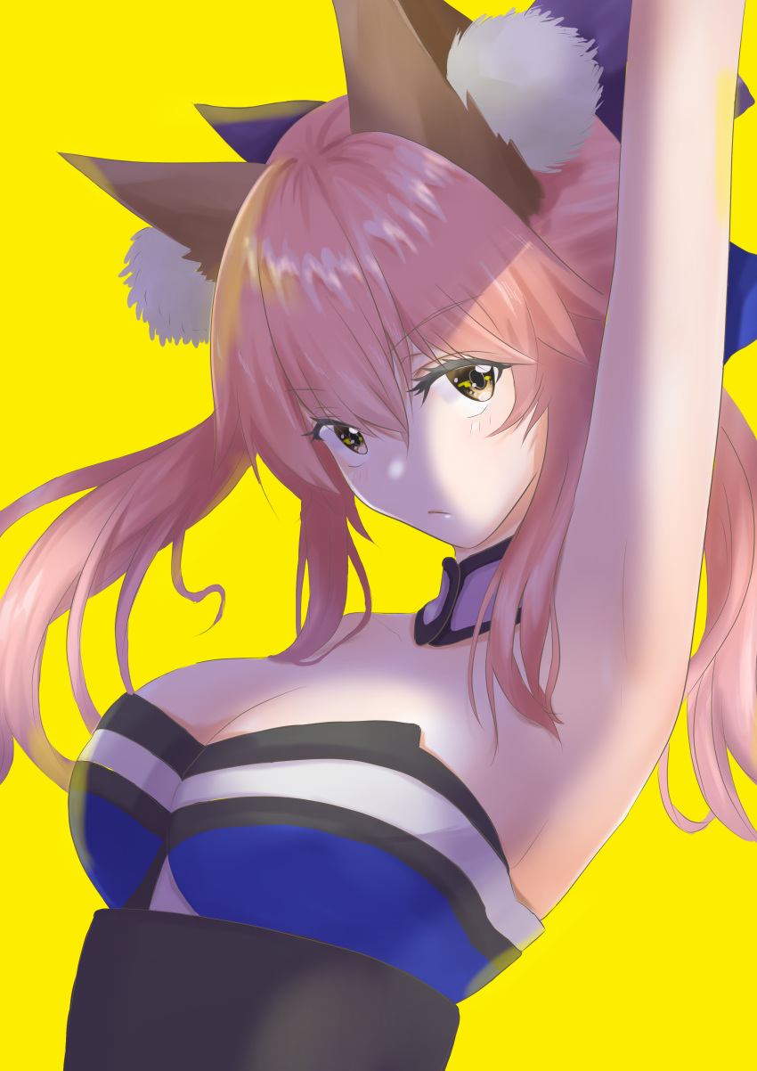 1girl absurdres animal_ear_fluff animal_ears arm_up armpits bangs bare_shoulders blue_bow blue_kimono bow breasts cleavage detached_collar fate/extra fate_(series) fox_ears fox_girl hair_between_eyes hair_bow highres japanese_clothes kimono large_breasts long_hair looking_at_viewer pink_hair sash sidelocks simple_background solo suzu_natsu tamamo_(fate)_(all) tamamo_no_mae_(fate) twintails yellow_background yellow_eyes