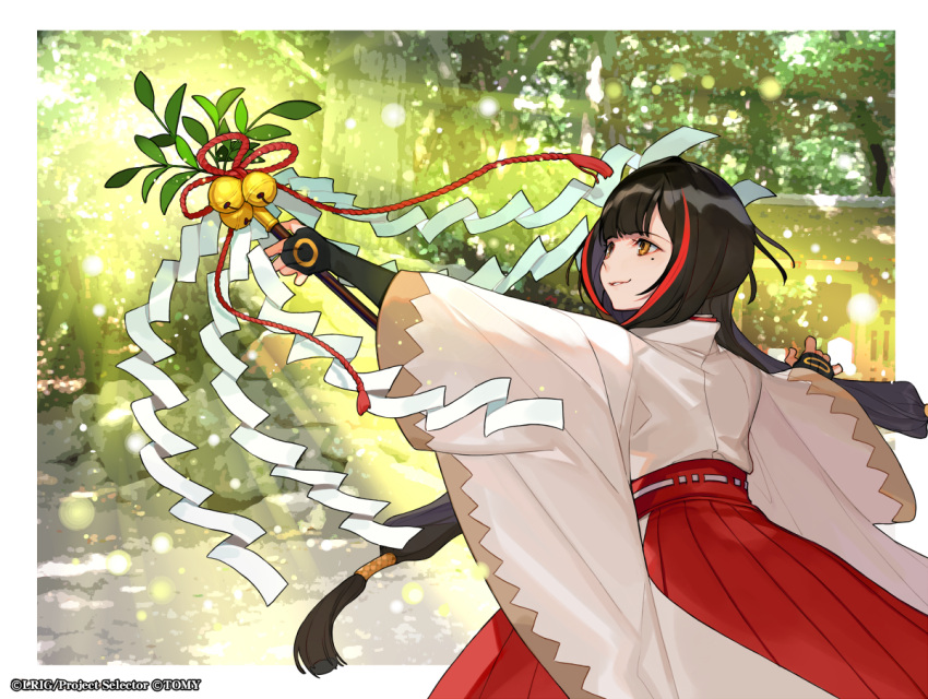 1girl bangs bell black_gloves black_hair brown_eyes character_request commentary_request elbow_gloves fingerless_gloves forest gloves hakama holding japanese_clothes jingle_bell kimono long_hair looking_away miko mole mole_under_eye multicolored_hair nature official_art outstretched_arm parted_lips red_hakama redhead ribbon-trimmed_hakama ribbon_trim short_kimono solo streaked_hair very_long_hair watermark white_kimono wixoss yuu_(higashi_no_penguin)