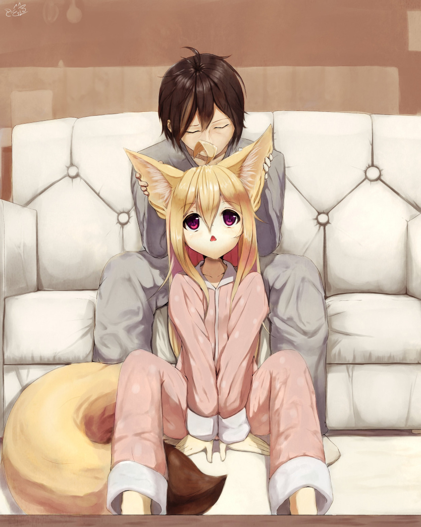 1boy 1girl :&lt; absurdres ahoge animal_ears blonde_hair couch fox_ears fox_girl fox_tail highres pajamas sitting_on_floor tail toripuru touching_ears violet_eyes