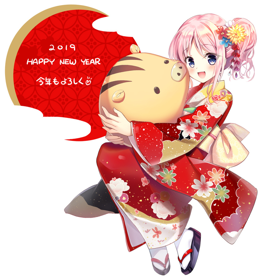 1girl 2019 :d bangs black_footwear blue_flower blush chinese_zodiac commentary_request eyebrows_visible_through_hair floral_print flower full_body hair_flower hair_ornament happy_new_year highres japanese_clothes kimono long_hair looking_at_viewer nengajou new_year open_mouth original pink_hair print_kimono red_flower red_kimono sidelocks smile socks solo tabi translated violet_eyes white_background white_legwear year_of_the_pig yellow_flower youta zouri
