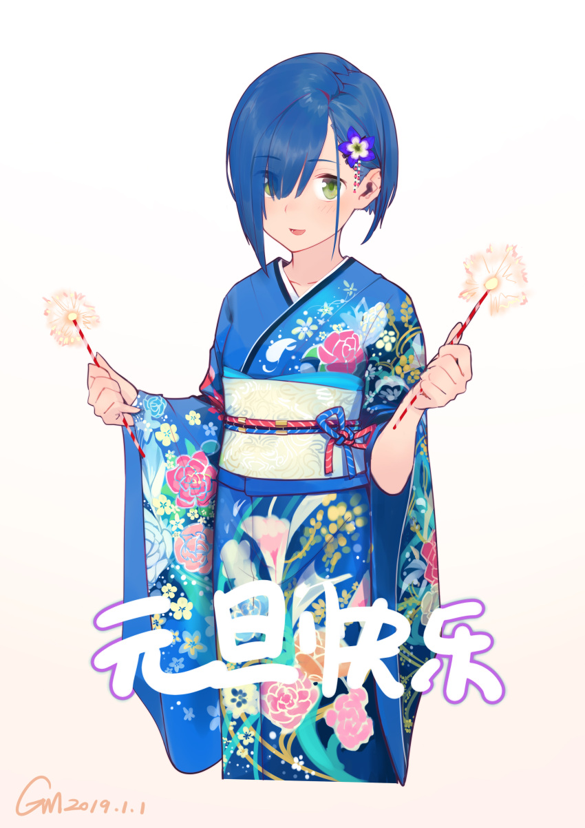 1girl :d absurdres blue_hair blue_kimono chinese commentary_request darling_in_the_franxx dated eyes_visible_through_hair fireworks floral_print flower gorgeous_mushroom green_eyes hair_flower hair_ornament hair_over_one_eye highres holding ichigo_(darling_in_the_franxx) japanese_clothes kimono looking_at_viewer obi open_mouth print_kimono revision sash short_hair signature smile solo sparkler standing translated wide_sleeves
