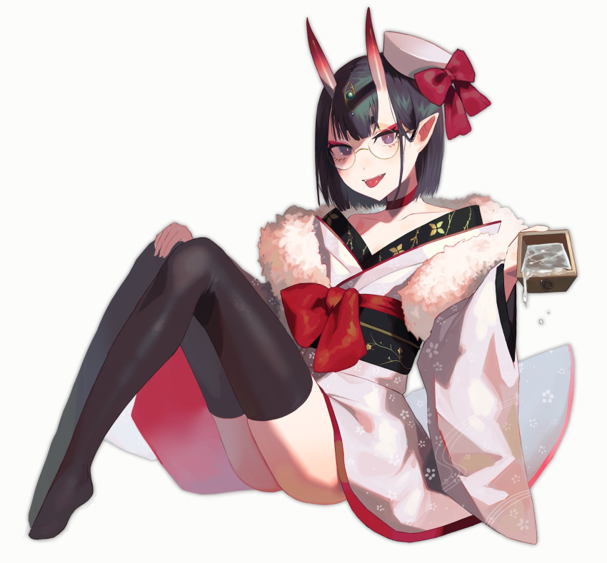 1girl alcohol ass bangs black_hair black_legwear bow collarbone commentary_request eyebrows_behind_hair fangs fate/grand_order fate_(series) full_body fur_collar hat hat_bow headpiece highres horns japanese_clothes kimono long_sleeves looking_at_viewer masu no_shoes obi oni oni_horns red_bow sake sash shibainu short_kimono shuten_douji_(fate/grand_order) simple_background sitting solo thick_eyebrows thigh-highs tilted_headwear tongue tongue_out violet_eyes white_background white_hat white_kimono wide_sleeves