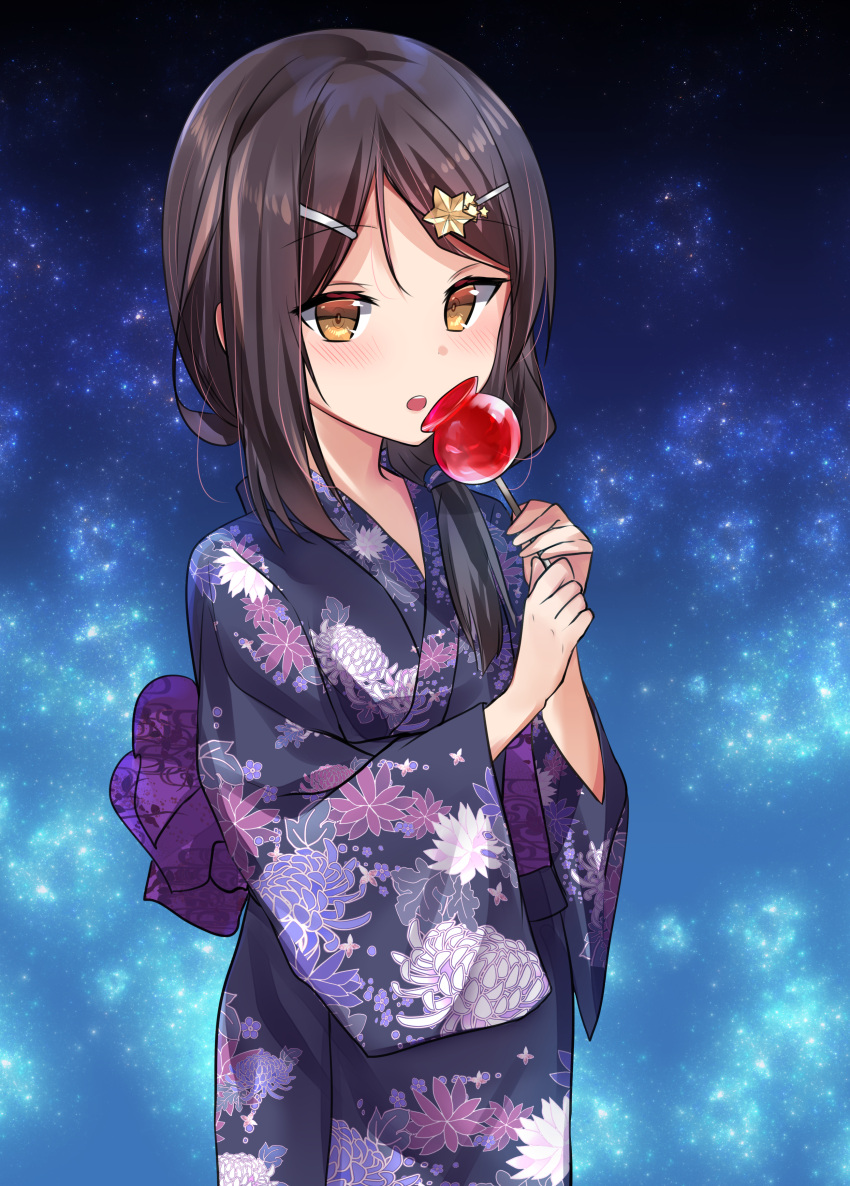 1girl :o absurdres black_kimono blush brown_eyes brown_hair candy_apple commentary_request fate/kaleid_liner_prisma_illya fate_(series) floral_print food hair_ornament hairclip highres holding holding_food japanese_clothes kimono long_hair long_sleeves miyu_edelfelt natsu_(sinker8c) night night_sky parted_lips print_kimono sky solo star star_(sky) star_hair_ornament starry_sky upper_teeth wide_sleeves yukata