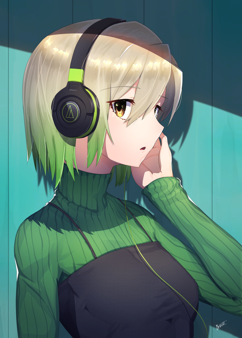 1girl absurdres bangs black_dress breasts brown_eyes dress eyebrows_visible_through_hair gradient_hair green_hair green_sweater hair_between_eyes hand_up headphones highres kamonegi_(meisou1998) light_brown_hair long_sleeves looking_at_viewer looking_to_the_side multicolored_hair original parted_lips short_hair signature sleeveless sleeveless_dress sleeves_past_wrists small_breasts solo sweater sweater_under_dress turtleneck turtleneck_sweater upper_body