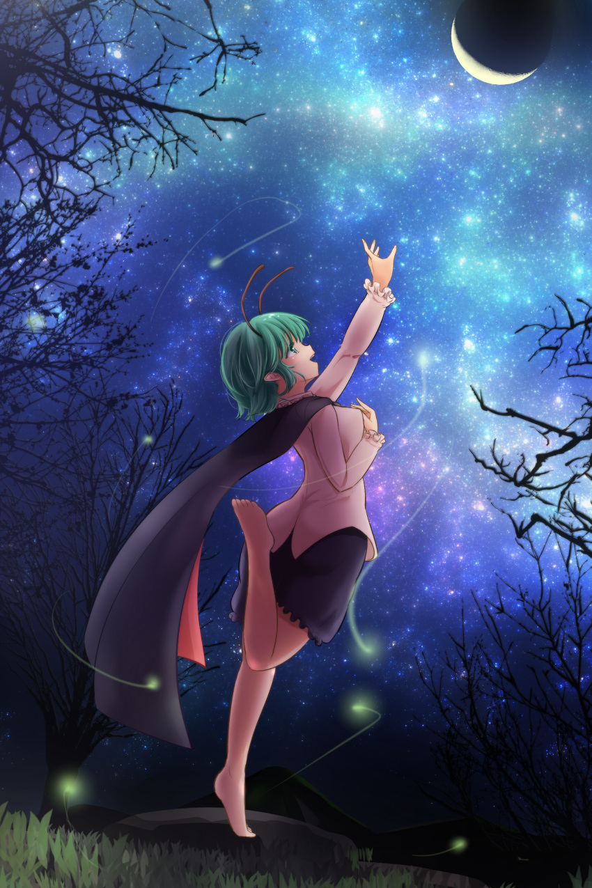 1girl absurdres adda alternate_costume antennae arm_up bare_legs bare_tree barefoot black_cape black_shorts blouse breasts cape commentary_request crescent_moon fireflies folded_leg frilled_shorts frilled_sleeves frills from_side grass green_eyes green_hair hand_on_own_chest highres leg_lift long_sleeves looking_up medium_breasts moon night night_sky open_mouth outdoors outstretched_arm pink_blouse pointy_ears profile reaching rock shirt short_hair shorts sky solo standing standing_on_one_leg star_(sky) starry_sky tiptoes touhou tree untucked_shirt upper_teeth wriggle_nightbug