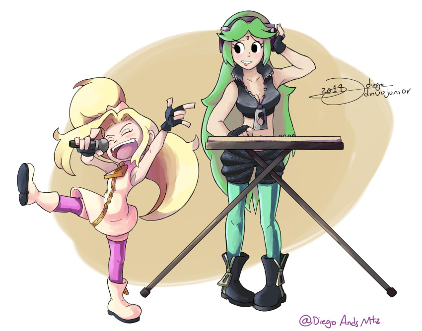 blonde_hair breasts cleavage cosplay green_hair highres hime_(splatoon) hime_(splatoon)_(cosplay) iida_(splatoon) iida_(splatoon)_(cosplay) kid_icarus kid_icarus_uprising microphone nachure nintendo palutena splatoon