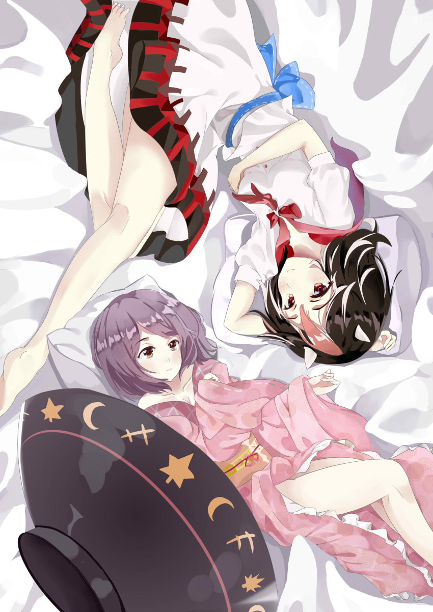 2girls absurdres arm_across_chest arm_behind_head barefoot black_hair blush bowl chinese_commentary commentary_request folded_leg highres horns japanese_clothes kijin_seija kimono light_smile long_sleeves looking_at_viewer lying multicolored_hair multiple_girls obi off_shoulder on_bed on_side outstretched_leg pillow pink_kimono puffy_short_sleeves puffy_sleeves purple_hair red_eyes sash shirt short_hair short_sleeves skirt streaked_hair sukuna_shinmyoumaru tadie_(innovation1998) touhou violet_eyes white_shirt white_skirt
