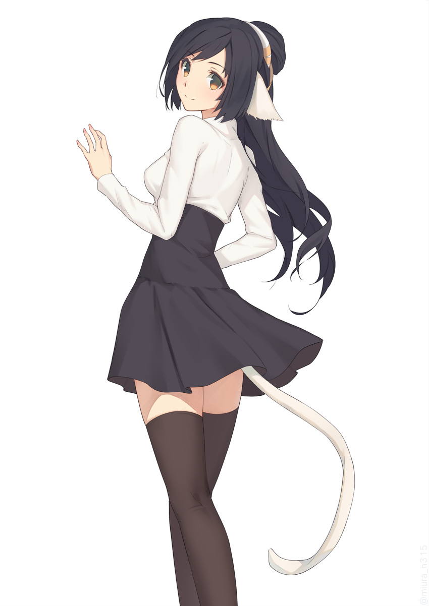 1girl black_hair black_legwear highres kuon_(utawareru_mono) long_hair looking_at_viewer looking_back miura-n315 solo tail thigh-highs utawareru_mono utawareru_mono:_itsuwari_no_kamen white_background zettai_ryouiki