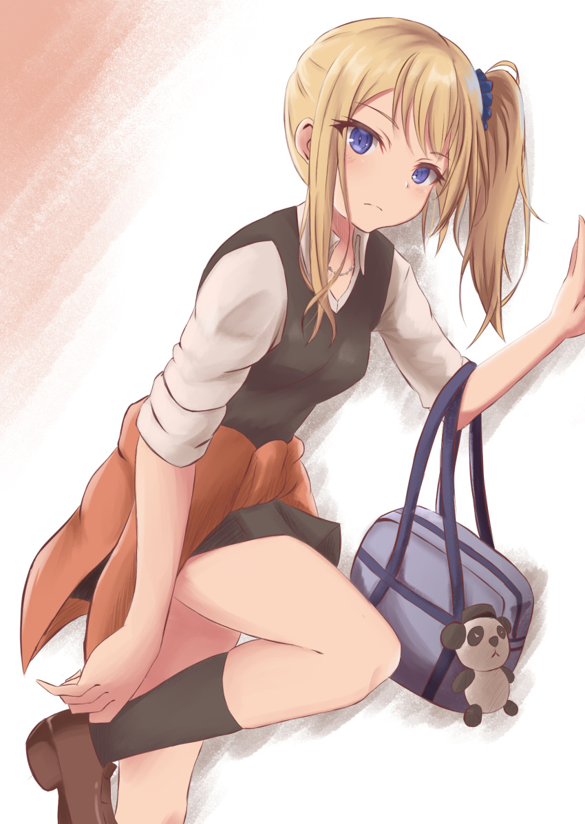 1girl against_wall bag bangs black_legwear blonde_hair blue_eyes breasts brown_footwear closed_mouth clothes_around_waist collared_shirt commentary_request dress_shirt expressionless eyebrows_visible_through_hair hair_ornament hair_scrunchie hand_on_wall hand_up hayasaka_ai highres jewelry kaguya-sama_wa_kokurasetai_~tensai-tachi_no_renai_zunousen~ koucha_miruku leaning leg_up loafers long_hair looking_at_viewer medium_breasts necklace putting_on_shoes school_bag scrunchie shirt shoes short_sleeves shoulder_bag side_ponytail sidelocks simple_background sleeves_rolled_up socks solo standing standing_on_one_leg sweater_around_waist white_background white_shirt