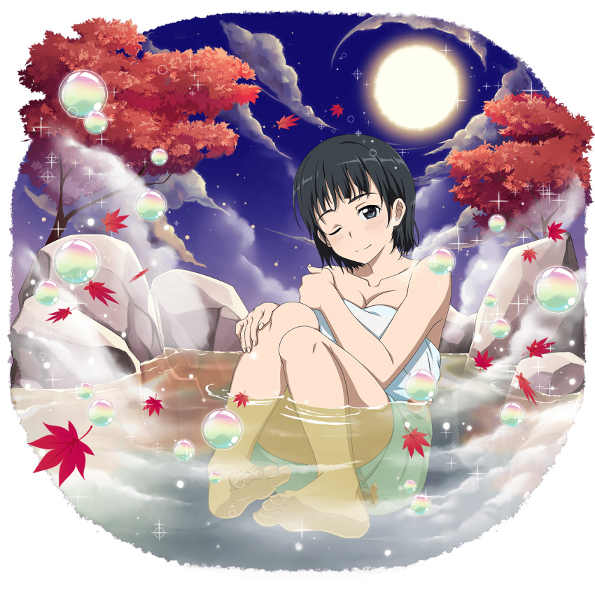 1girl ;) autumn_leaves barefoot black_eyes black_hair breasts cleavage clouds collarbone full_body full_moon hand_on_leg head_tilt highres kirigaya_suguha leaf looking_at_viewer maple_leaf medium_breasts moon naked_towel night official_art one_eye_closed onsen outdoors partially_submerged shiny shiny_hair short_hair sitting smile soles solo sparkle sword_art_online towel transparent_background water white_towel