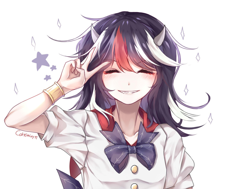1girl black_hair blush catys closed_eyes commentary directional_arrow dress english_commentary fang grin highres horns kijin_seija long_hair multicolored_hair redhead signature simple_background smile solo star starry_background streaked_hair touhou upper_body v white_background white_dress white_hair