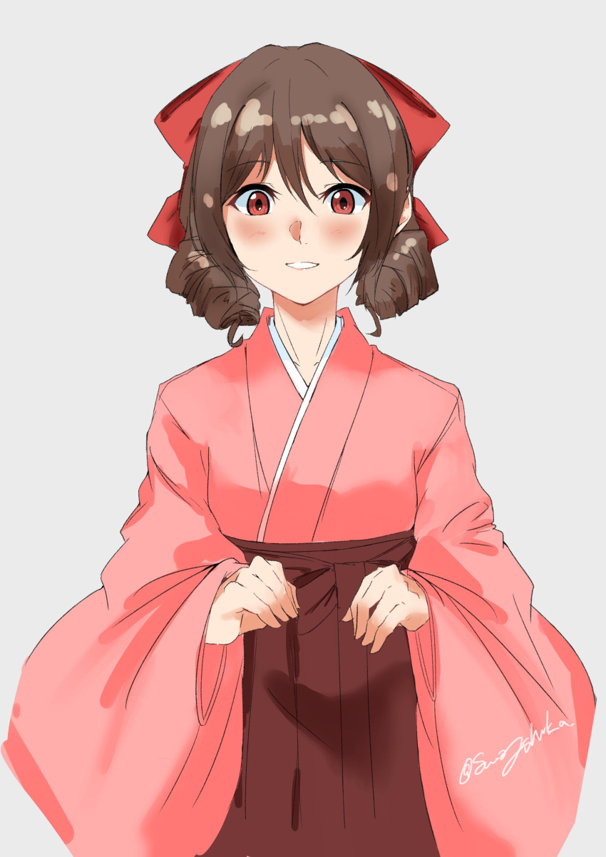 1girl absurdres bow brown_hair cowboy_shot drill_hair grey_background hair_bow hakama harukaze_(kantai_collection) highres japanese_clothes kantai_collection kimono looking_at_viewer meiji_schoolgirl_uniform parted_lips pink_kimono red_bow red_eyes red_hakama simple_background solo sui_(sui27shika) twin_drills