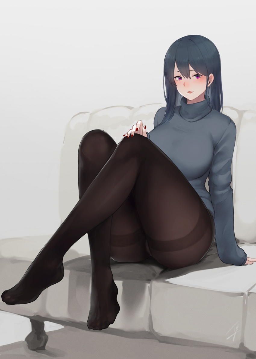 1girl absurdres black_hair blush breasts hayabusa highres hip_focus large_breasts legs long_hair looking_at_viewer mole mole_under_mouth nail_polish no_shoes original paid_reward pantyhose parted_lips patreon_reward pink_background red_eyes simple_background sitting smile solo sweater thighs turtleneck turtleneck_sweater