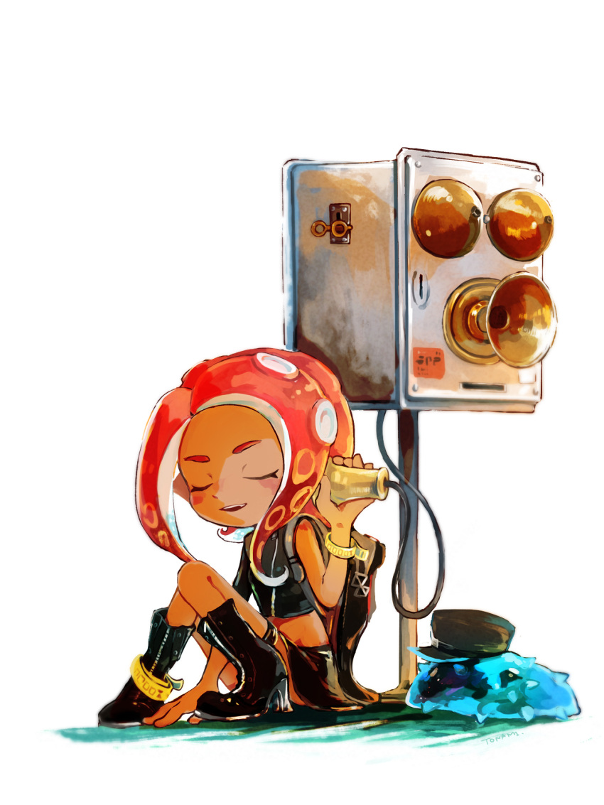 1girl agent_8 bike_shorts black_shirt black_shorts crop_top dark_skin domino_mask fangs highres makeup mascara mask medium_hair octarian octoling octopus pointy_ears redhead shirt short_eyebrows shorts single_sleeve splatoon splatoon_(series) splatoon_2 splatoon_2:_octo_expansion squidbeak_splatoon suction_cups tentacle_hair tona_bnkz zipper