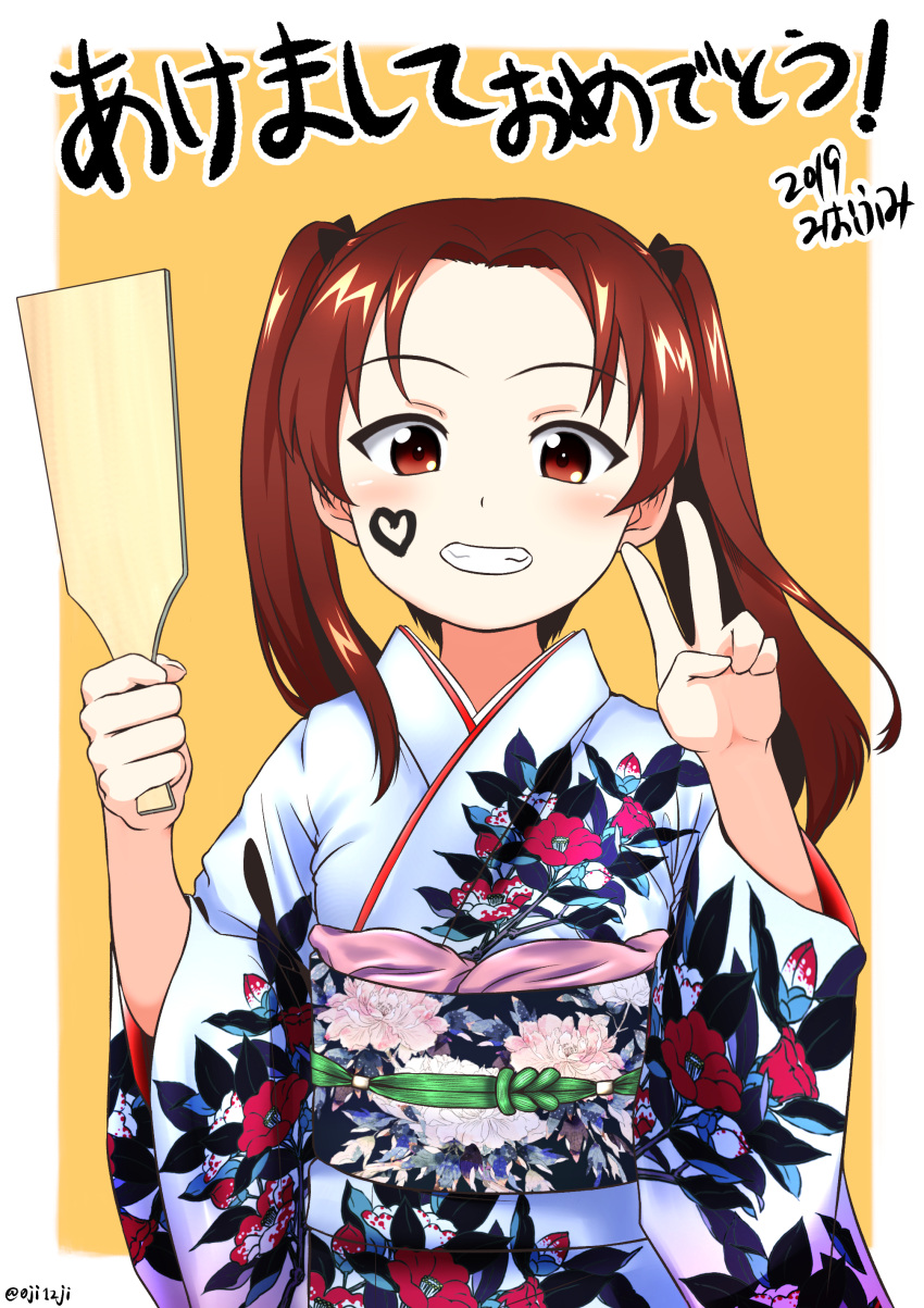 1girl 2019 absurdres akeome bangs black_bow bow brown_eyes brown_hair commentary_request eyebrows_visible_through_hair facepaint floral_print girls_und_panzer grin hagoita hair_bow happy_new_year highres holding holding_paddle japanese_clothes kadotani_anzu kagayaku_namahamu kimono light_blush long_hair long_sleeves looking_at_viewer new_year obi outside_border paddle parted_bangs partial_commentary print_kimono sash sharp_teeth smile solo standing teeth translated twintails twitter_username upper_body v white_kimono wide_sleeves yellow_background